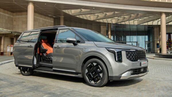 KIA Carnival 2025